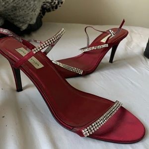 Purple heels with rhinestones